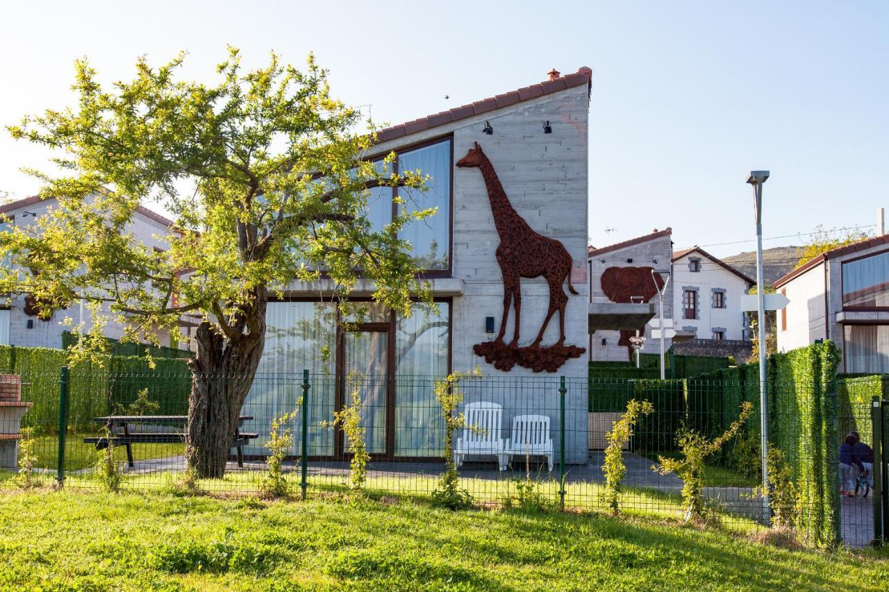 Cabanas La Senda De Los Elefantes Cabarceno Zewnętrze zdjęcie